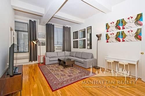 2nd image of 121 E 47th St #2Q