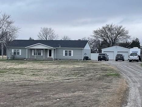 1st image of 170 W 630th Ave