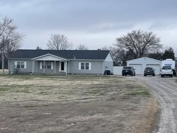 170 W 630th Ave, Girard, KS 66743