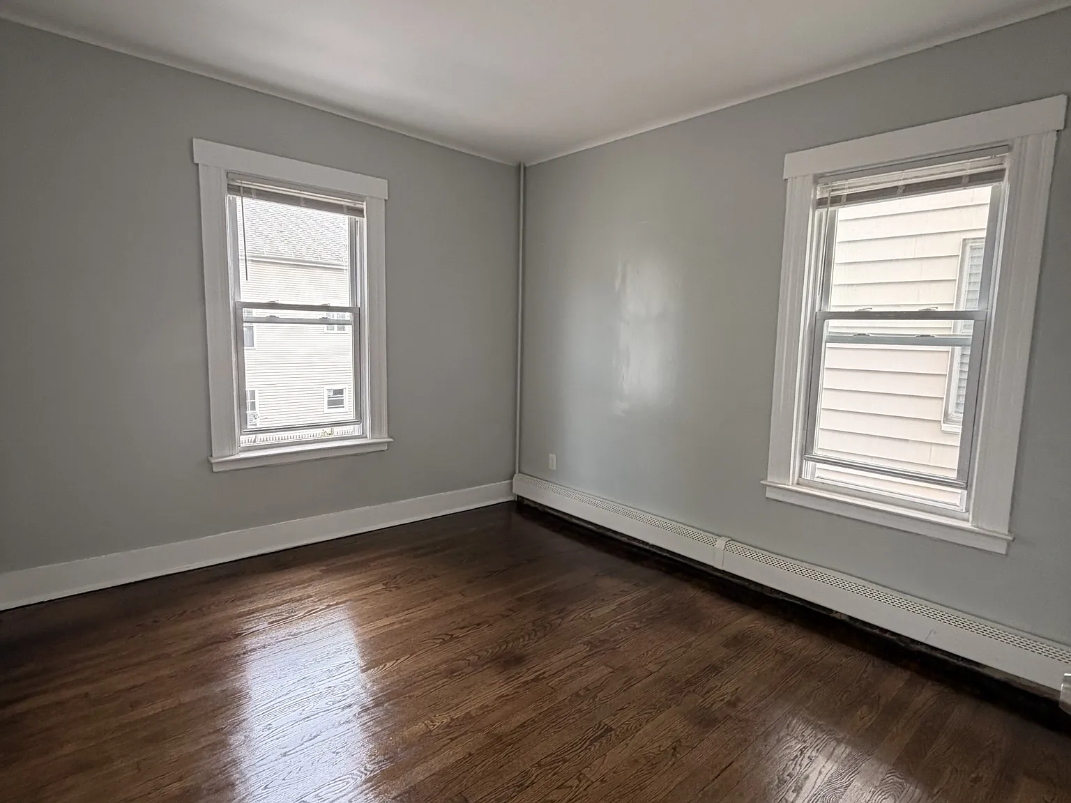 2 bed, 1006 sqft, $1,800 — Photo 3