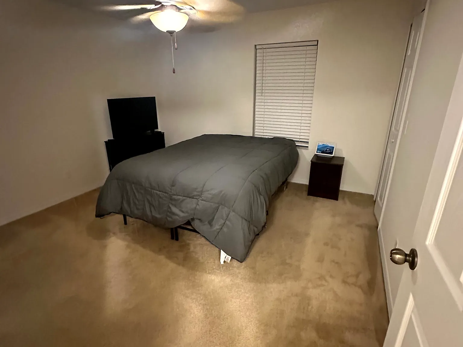 2 bed, 2.5 bath, 1328 sqft, $1,700 — Photo 3