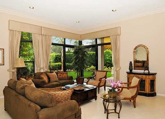 Home For Sale In Broken Sound