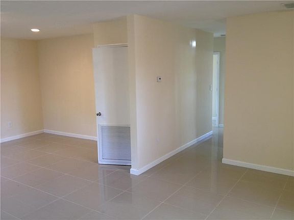 5th image of 9721 Dominican Dr