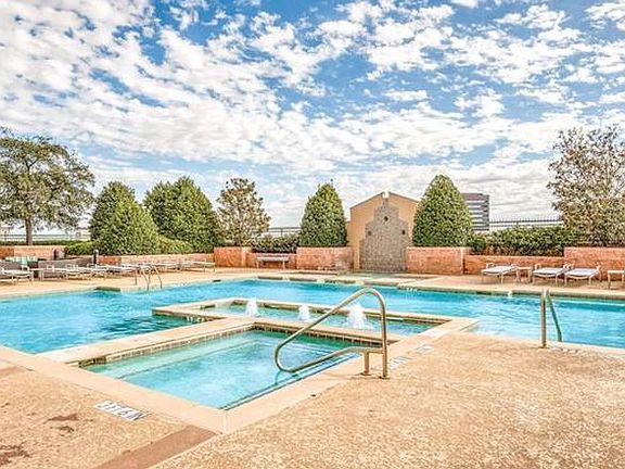 2nd image of 330 Las Colinas Blvd #464