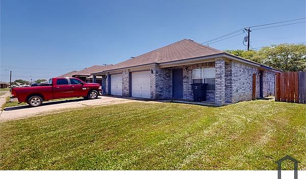 1st image of 3806 Hitchrock Dr #B