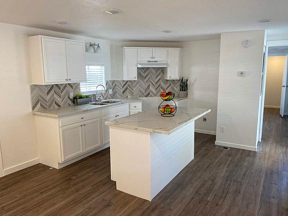 3rd image of 305 S Val Vista Dr Lot 350