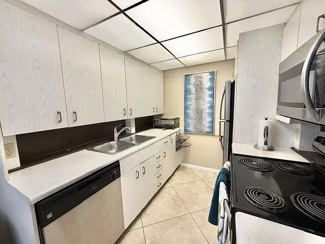 2 bed, 1.5 bath, 880 sqft, $1,550 — Photo 3