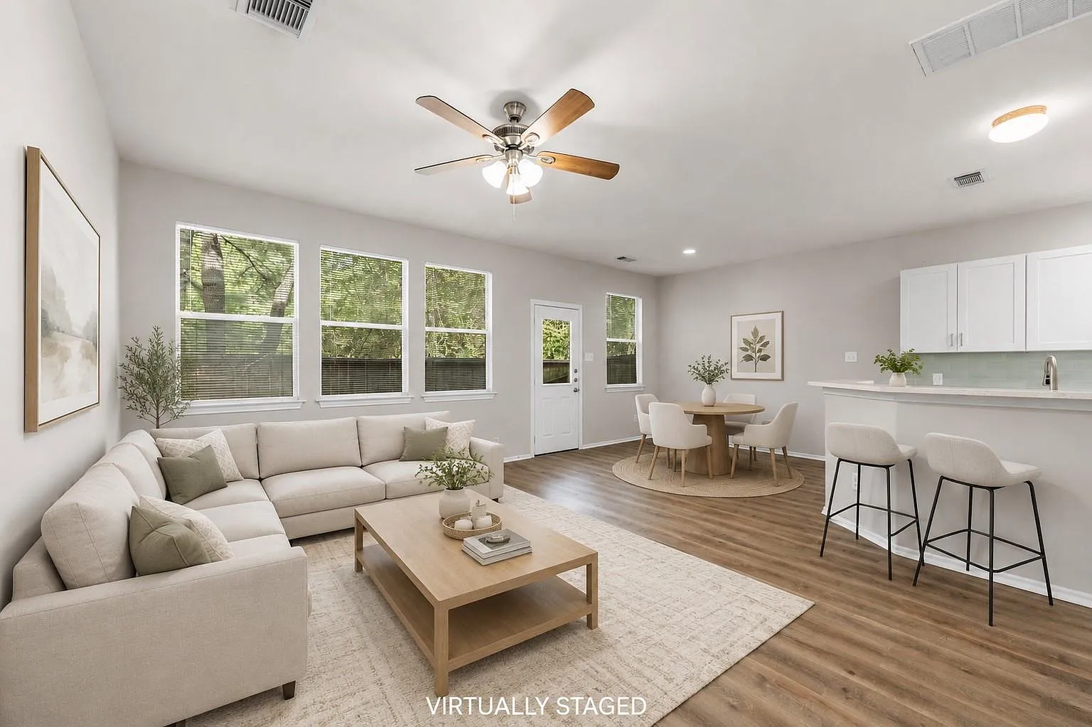 3 bed, 2.5 bath, 1624 sqft, $1,900 — Photo 1