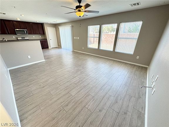 4th image of 104 Palatial Pines Ave