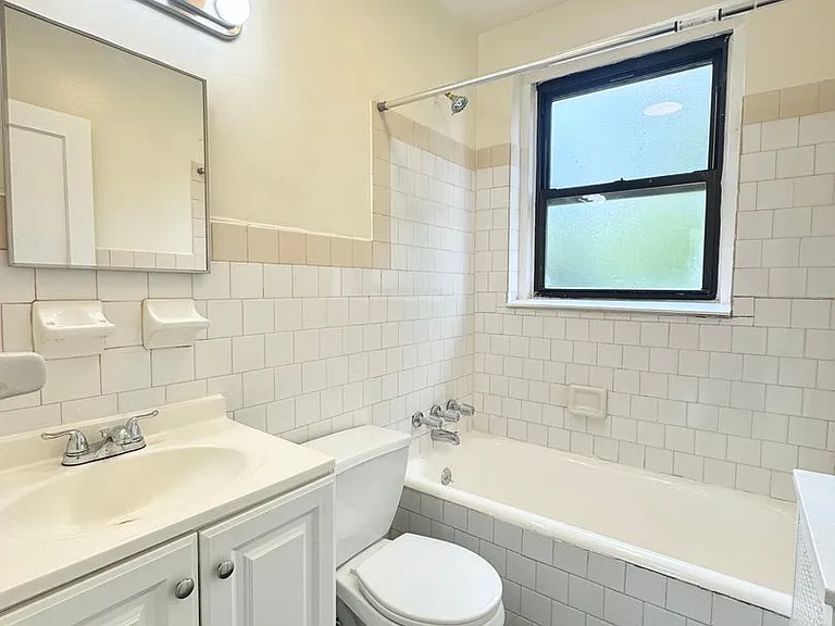 Fieldview Apartments — Photo 10