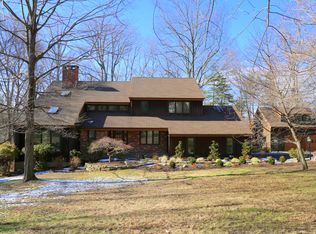 18 Louis Dr, Katonah, NY 10536
