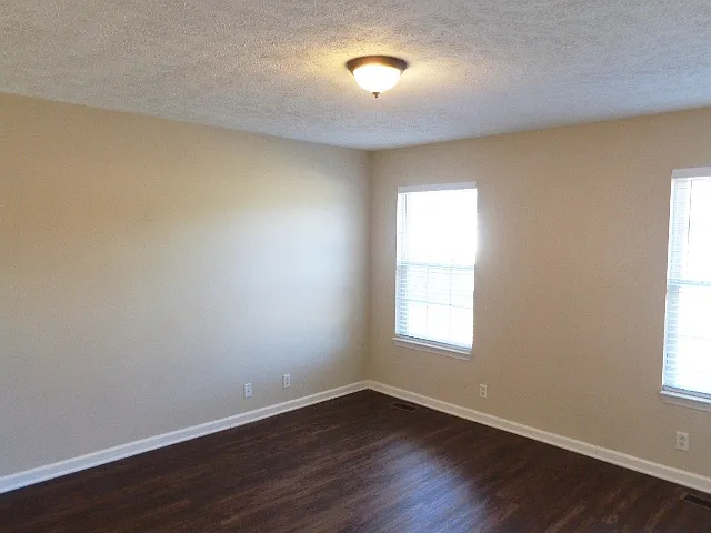 2836 Islington Dr — Photo 6