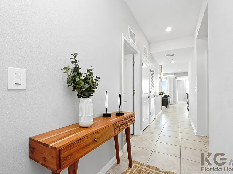 Paradox Cir — Photo 9