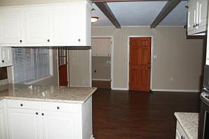 5th image of 349 Emerson Dr