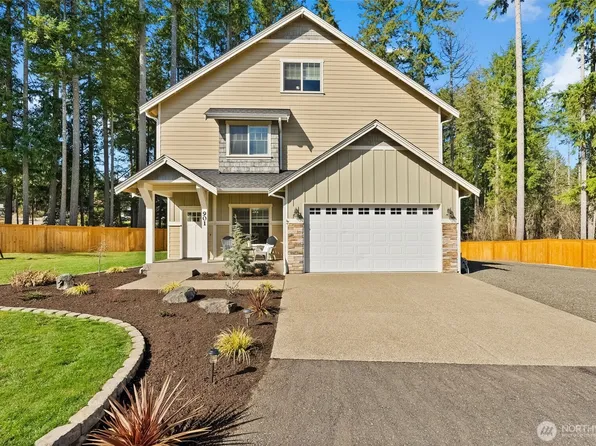 901 SW Norpoint Court, Port Orchard, WA 98367