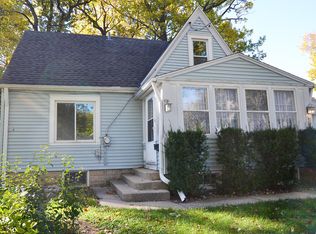 2101 Oaklawn Ave, Waukesha, WI 53188