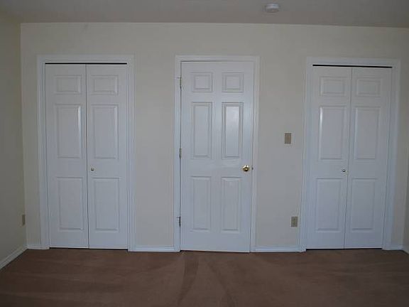 Closet in Front Bedroom