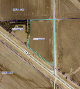 Highway 52, Decorah, IA, 52101