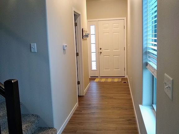 5th image of 1210 Mary Ln