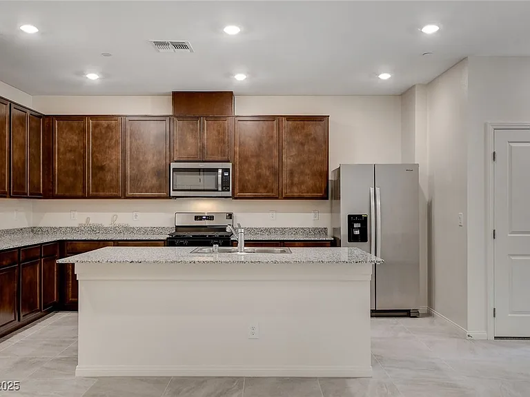 2620 Ercolano St — Photo 11
