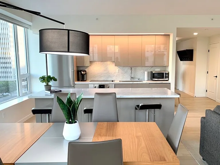 1050 S Grand Ave #810 — Photo 7
