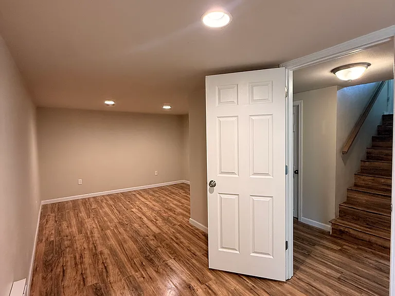 1520 Mahan Ave — Photo 17