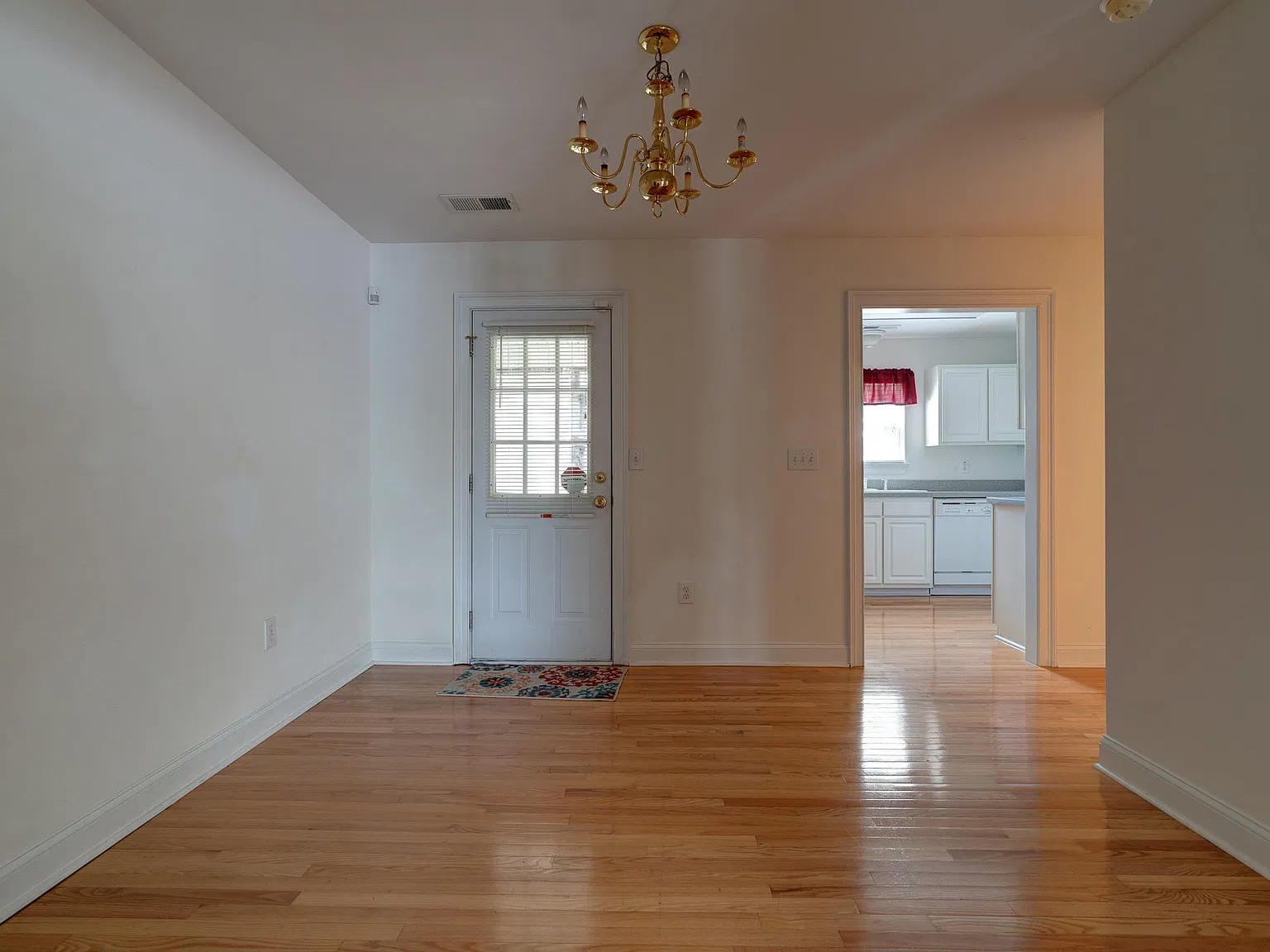 1545 Ashley River Rd — Photo 4