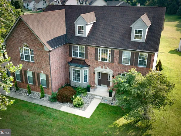 213 Remi Dr, New Castle, DE 19720