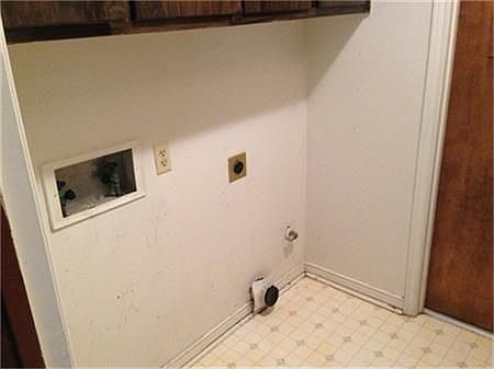 4th image of 3010 Hillcrest Dr