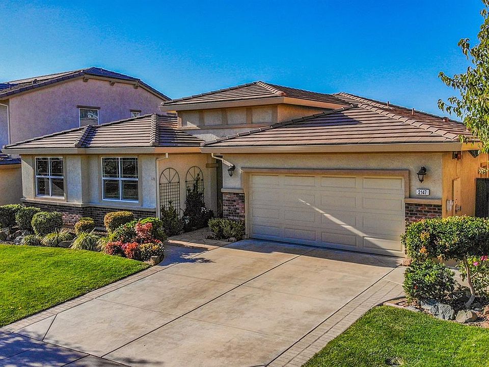 2nd image of 2147 Aiken Way