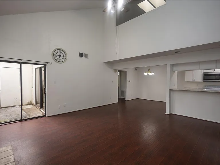 8100 Cambridge St #89 — Photo 4