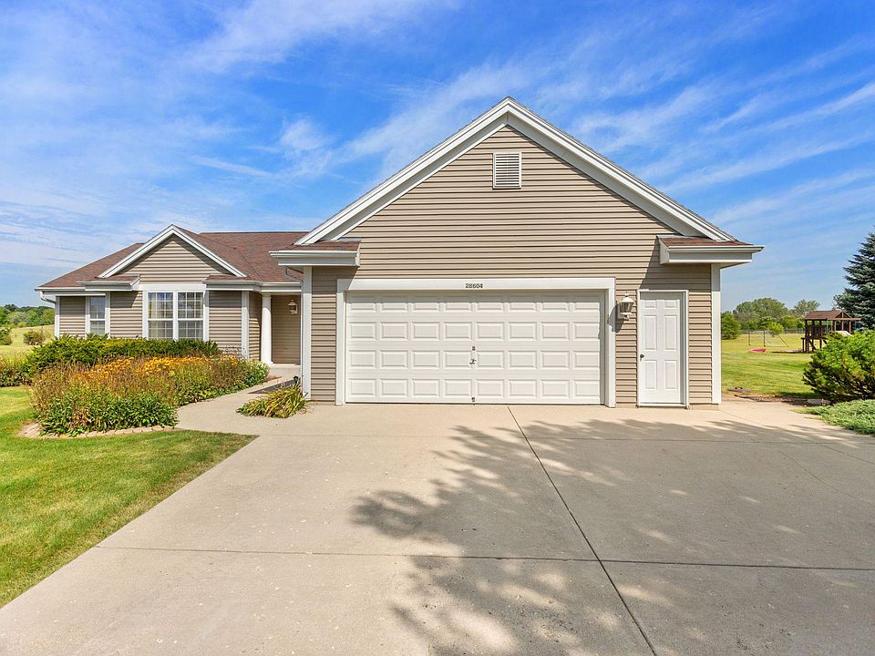 1st image of 28604 Wildflower Dr