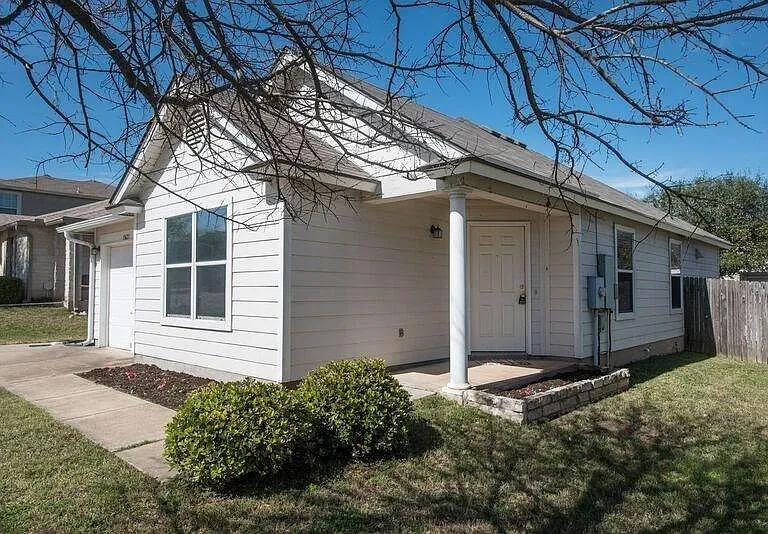 13623 Merseyside Dr — Photo 2
