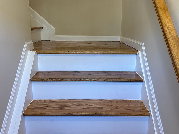 3rd image of 1028 Van Duzer St #1