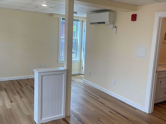 4th image of 81 Pearl St APT 202