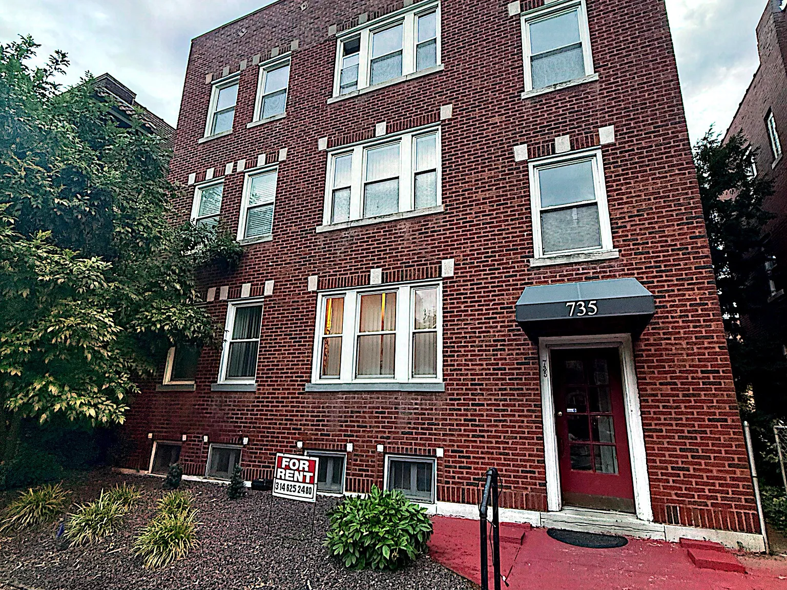 2 bed, 1350 sqft, $1,800 — Photo 1