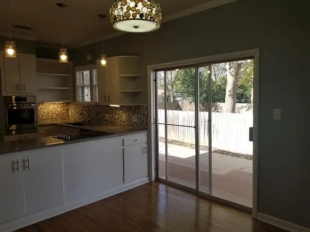 314 W Josephine St — Photo 9