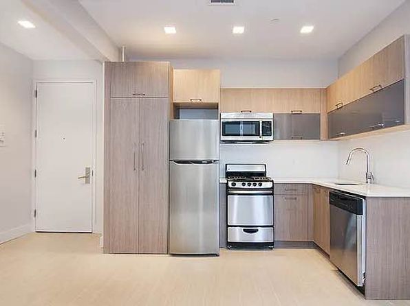 272 W 139th St #4E