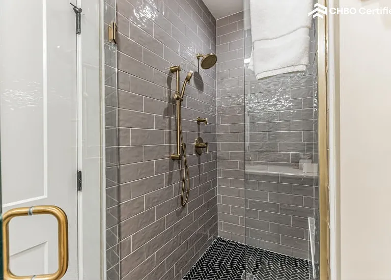 121 Neill Ave — Photo 26