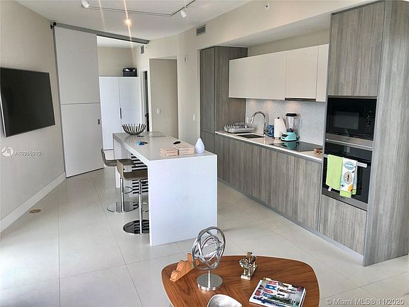 3rd image of 2900 NE 7th Ave Unit 3009