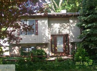 5914 Pheasant Ave, Lansing, MI 48911