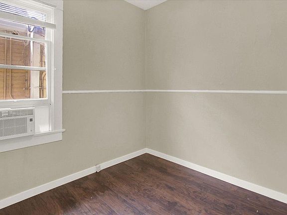 3rd image of 857 E 700 S APT 6