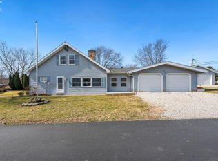 2976 N Chickadee Dr, Port Clinton, OH 43452