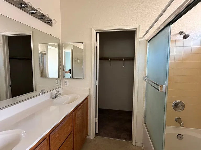 8780 White Cedar Ln — Photo 8