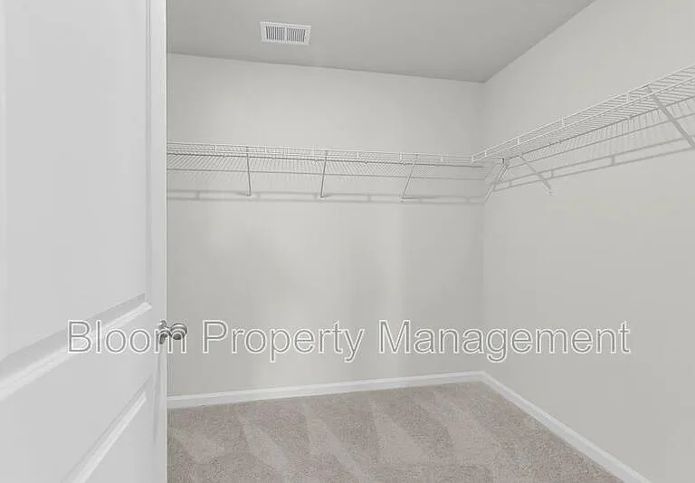 502 Lake Ridge Blvd — Photo 37