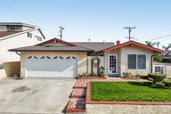 Atmore Ave-S1812-040.jpg