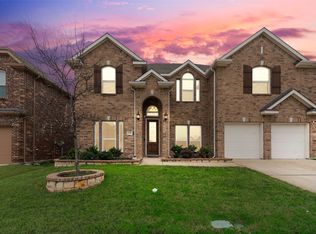 200 Ravenel St, Glenn Heights, TX 75154
