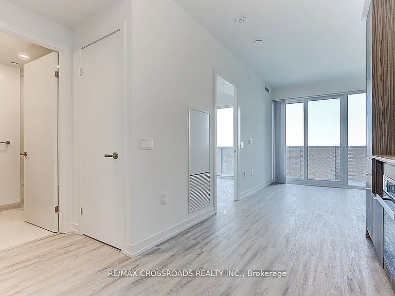 55 Cooper St #6906 — Photo 8