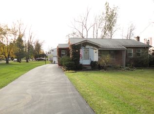 160 Country Pkwy, Buffalo, NY 14221