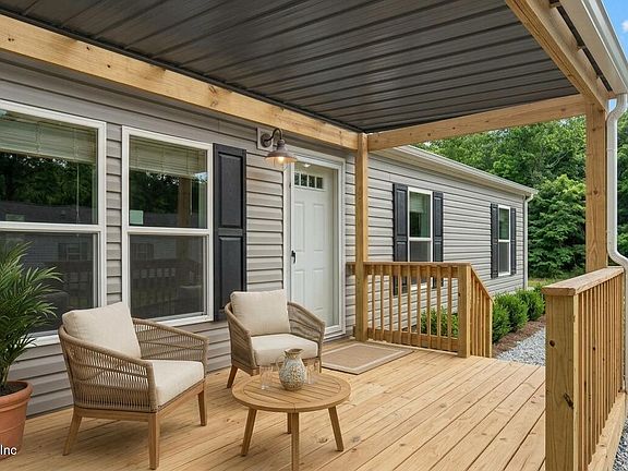 3rd image of 4330 EDWARD Street